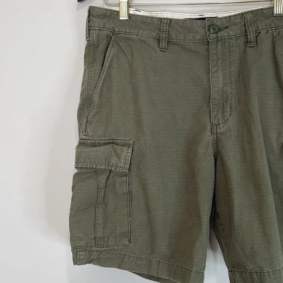 Vans Men's Olive Green Cargo Shorts Ripstop Cotton Utility Size 32 - Picture 3 of 10